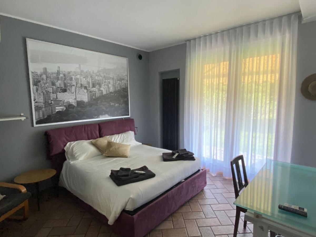 Hotel Il Salice Novara Exterior foto